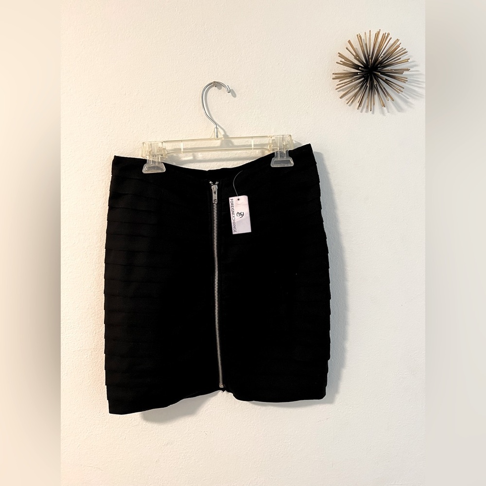 Foreign Exchange Skirt (*new with tags)